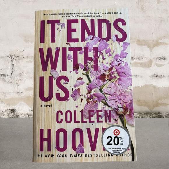 Atria Books Other - It Ends with Us By Colleen Hoover - Softcover